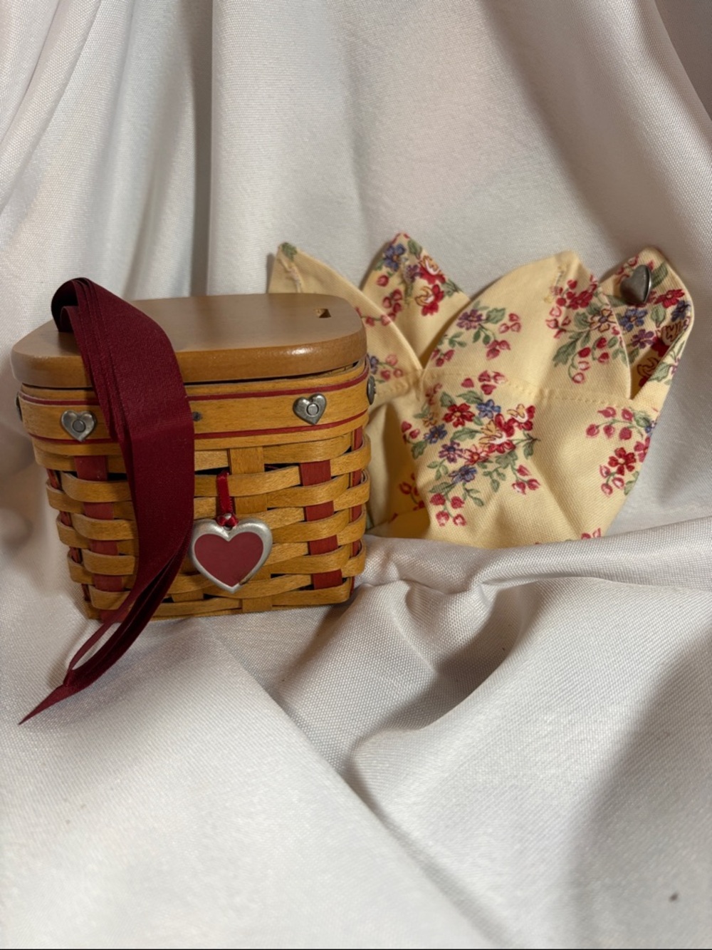 Longaberger 2002 Small Sweetest Gift Basket Set